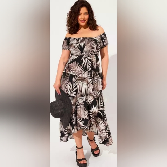 torrid Dresses & Skirts - Torrid Black and Cream Tropical Midi Dress